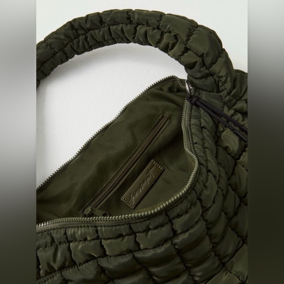 NWOT FP Movement x Free People Quilted Carryall in Army - Picture 4 of 9